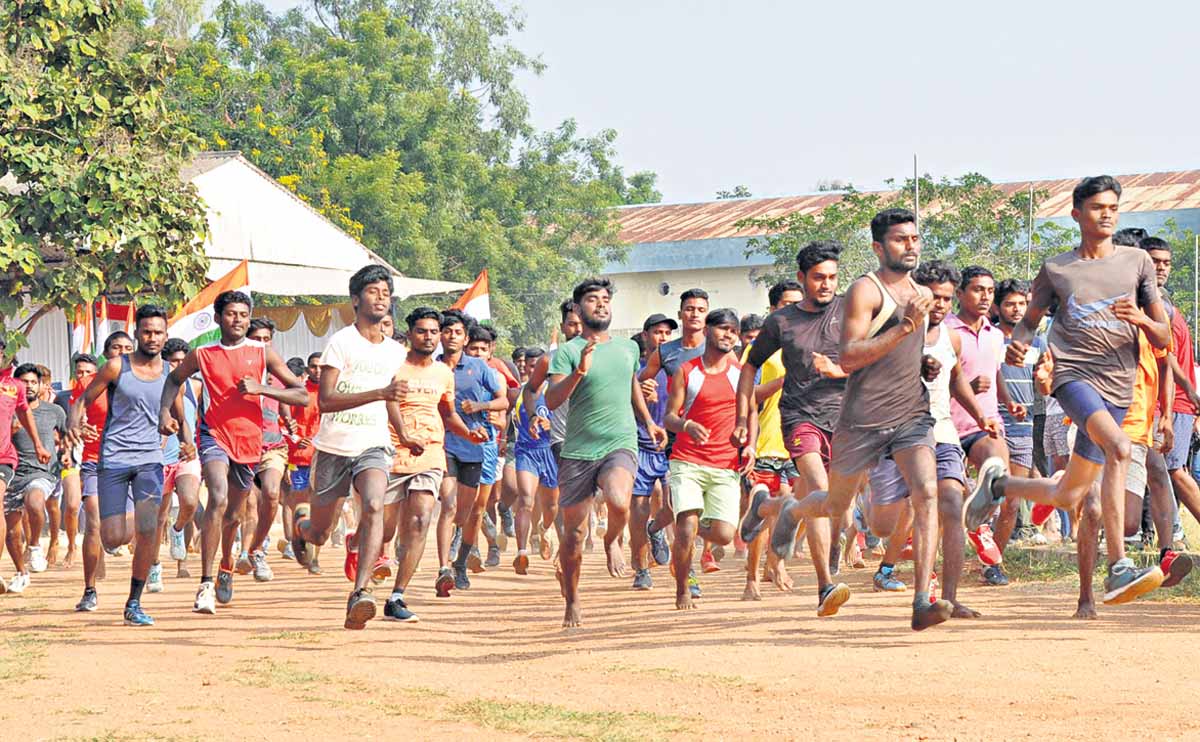 ప్రీ ఆర్మీ రిక్రూట్‌మెంట్‌ ర్యాలీకి విశేష స్పందన