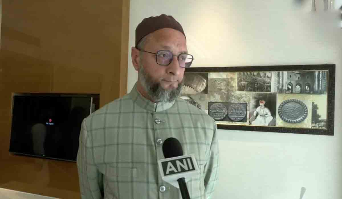 Asaduddin Owaisi: యూపీలో 100 స్థానాల్లో పోటీ.. పొత్తుల సంగ‌తి తేలాల్సి ఉంది
