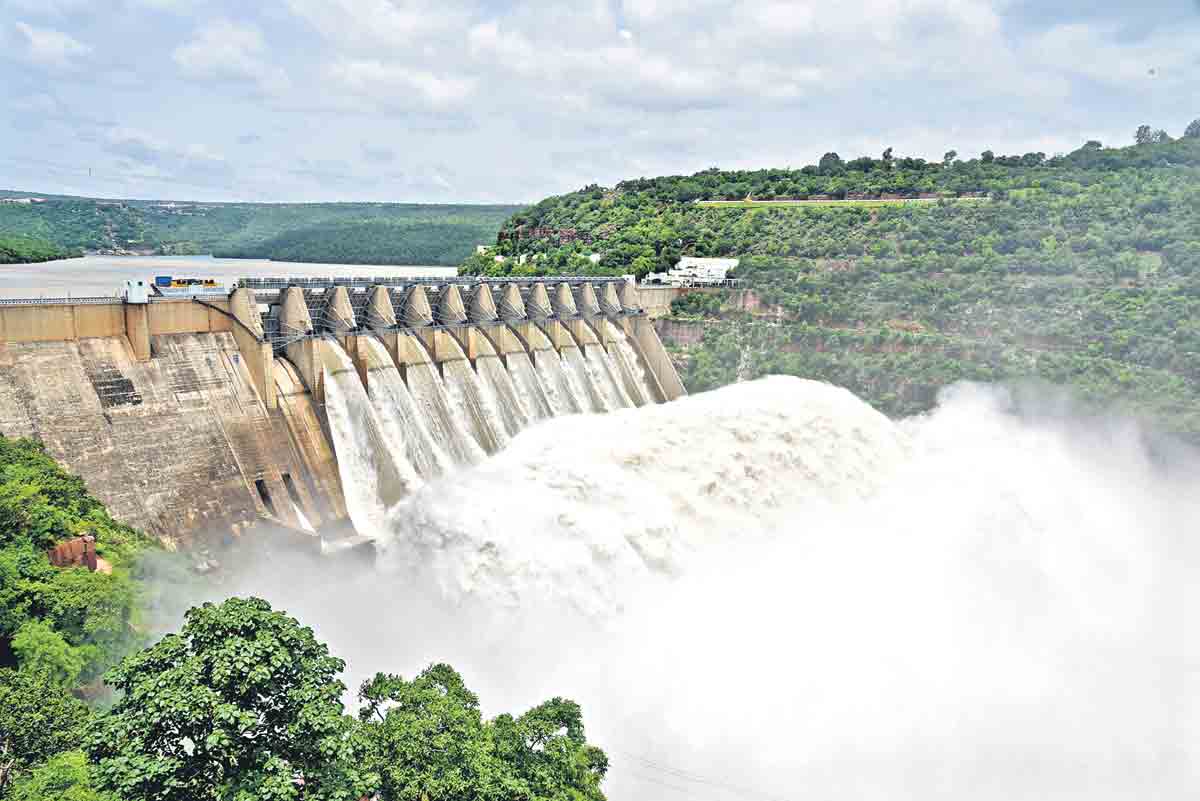 నీళ్ల పాపం ముమ్మాటికీ కేంద్రానిదే