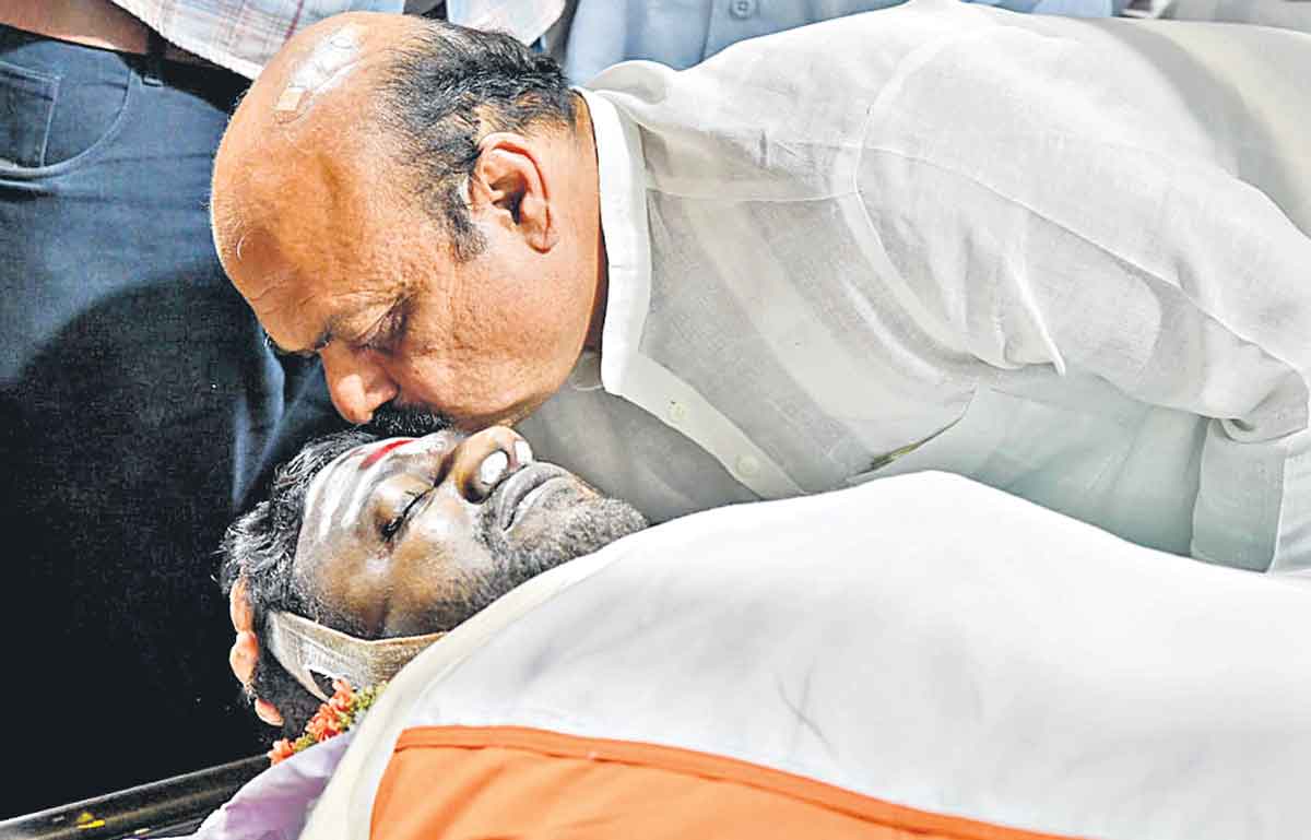 అధికార లాంఛనాలతో పునీత్‌ అంత్యక్రియలు