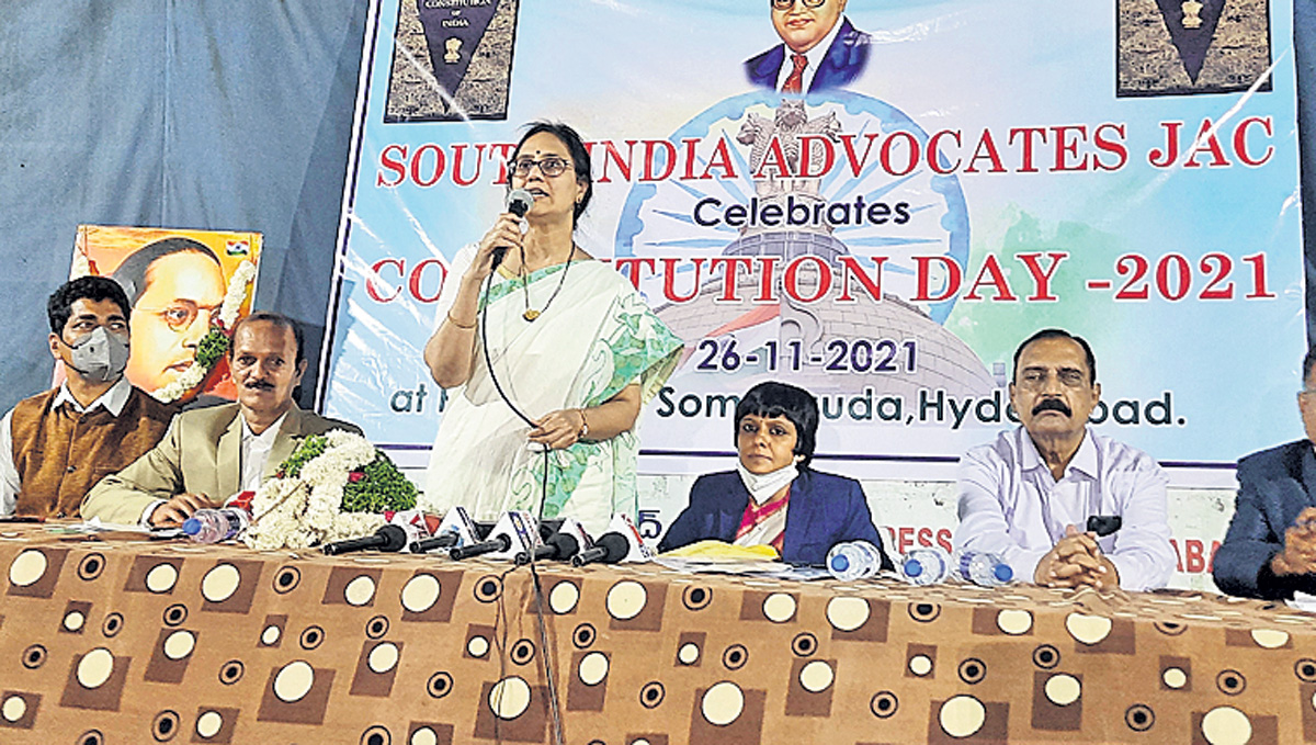 చర్చలు లేకుండా బిల్లులు పాసైతే ముందుకు సాగవు