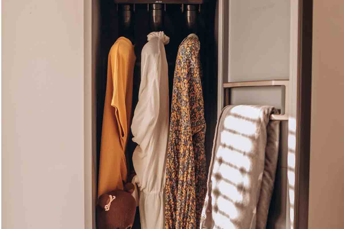 Samsung AirDresser | ఈ బీరువా బ‌ట్ట‌ల‌ను క్ష‌ణాల్లో ఉతికేస్తుంది
