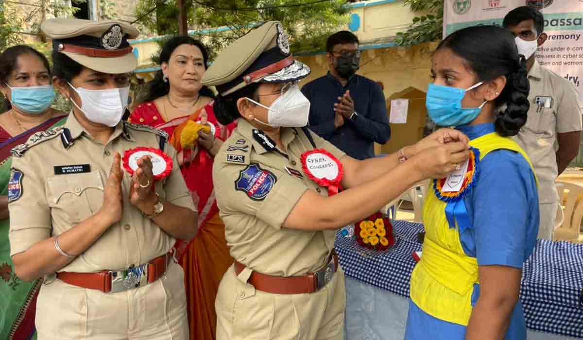 Cyber Ambassador | ప్రతి స్కూల్‌ నుంచి ఇద్దరు సైబర్ అంబాసిడర్స్.. గుర్తింపునిచ్చిన షిటీమ్స్