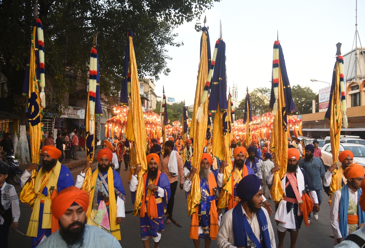 Guru nanak jayanti | ఘ‌నంగా శ్రీ గురునానక్‌ దేవ్‌జీ మహారాజ్‌ జయంతి ఉత్సవాలు