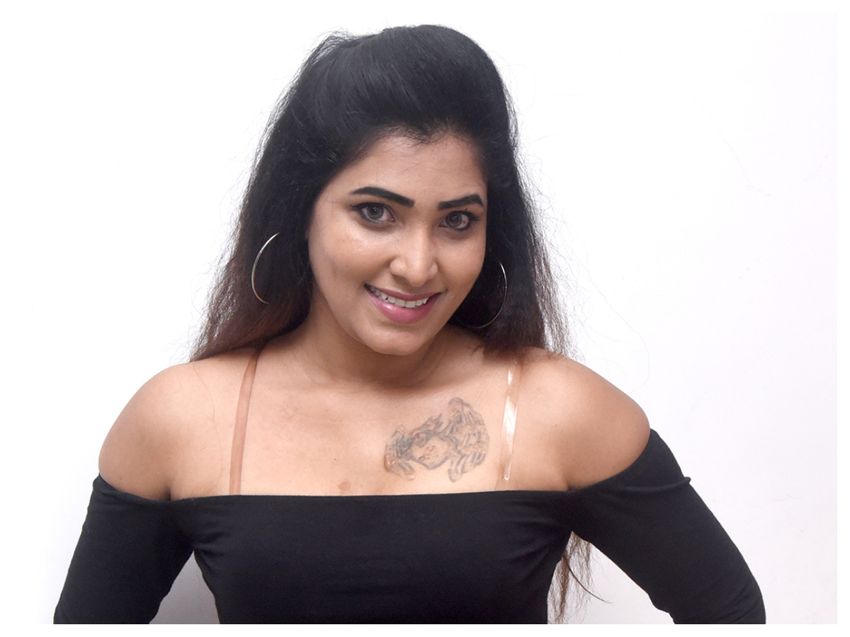 Hrithika | లాక్‌డౌన్ మూవీ ట్రైలర్ రిలీజ్ ఈవెంట్‌లో హృతిక..