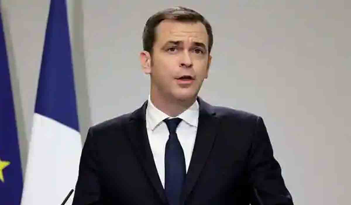 ఆఫ్రికా ద‌క్షిణ దేశాల నుంచి వ‌చ్చే విమానాల‌పై ఫ్రాన్స్‌ 48 గంట‌ల నిషేధం..!