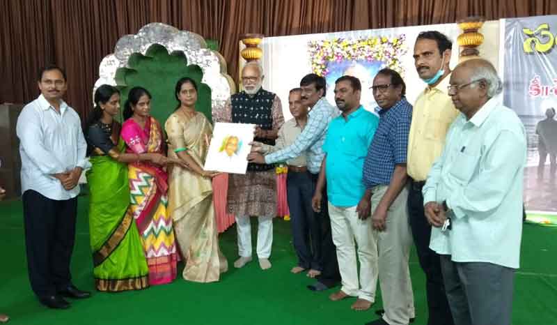 సాహితీ సవ్యసాచి