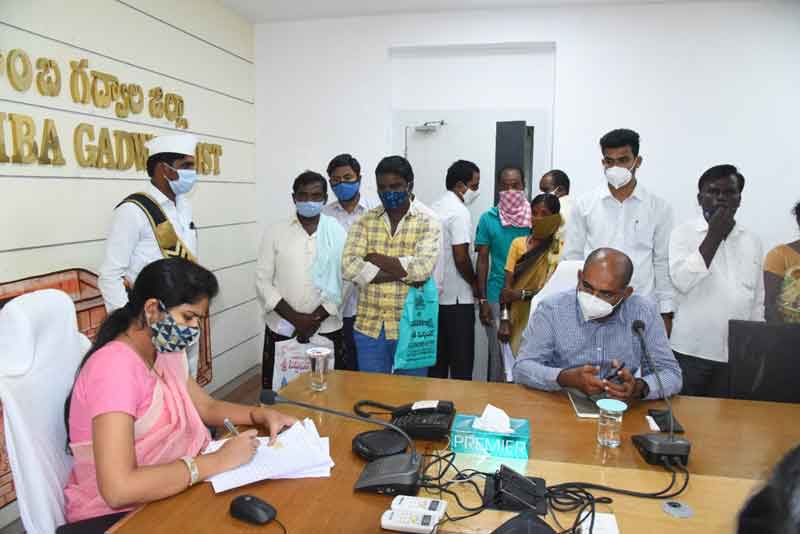 ప్రజావాణి ఫిర్యాదులను త్వరగా పరిష్కరించాలి