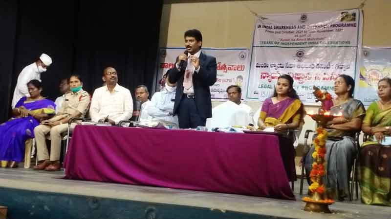 ఆడపిల్లల సంరక్షణకు ప్రత్యేక చట్టాలు