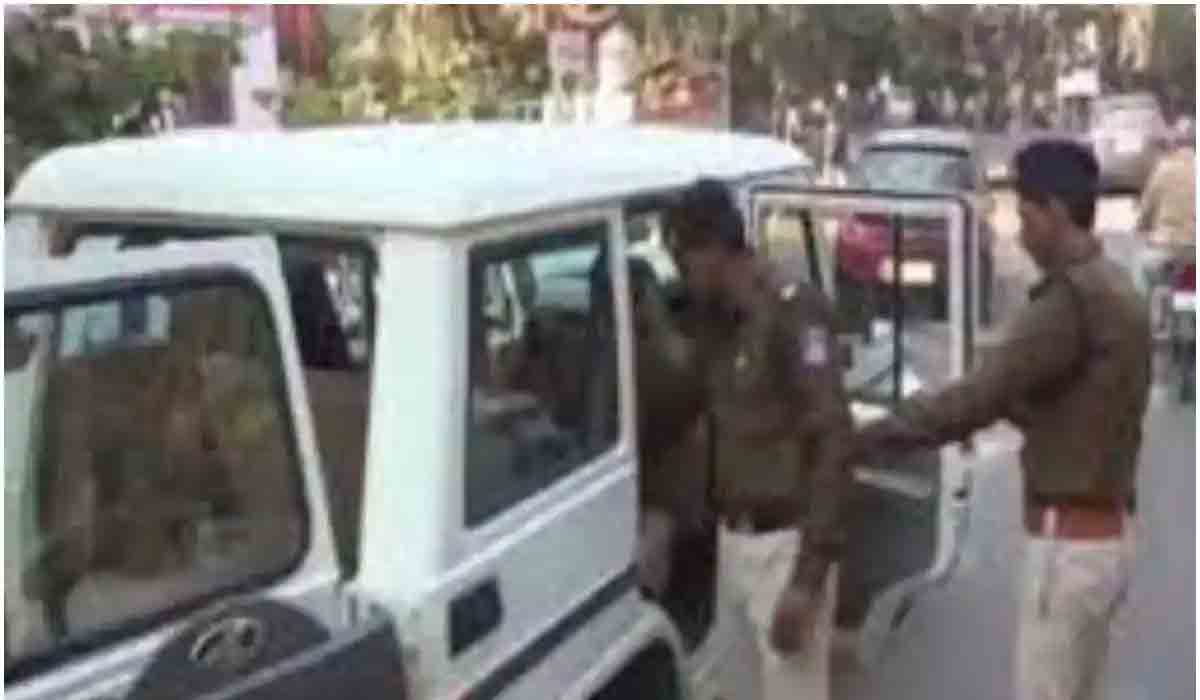 దీపావ‌ళి వేళ వృద్ధ దంప‌తుల దారుణ హ‌త్య‌