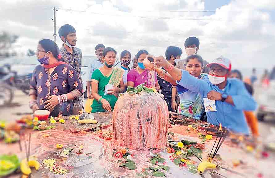 కోలాహలంగా కీసరగుట్ట