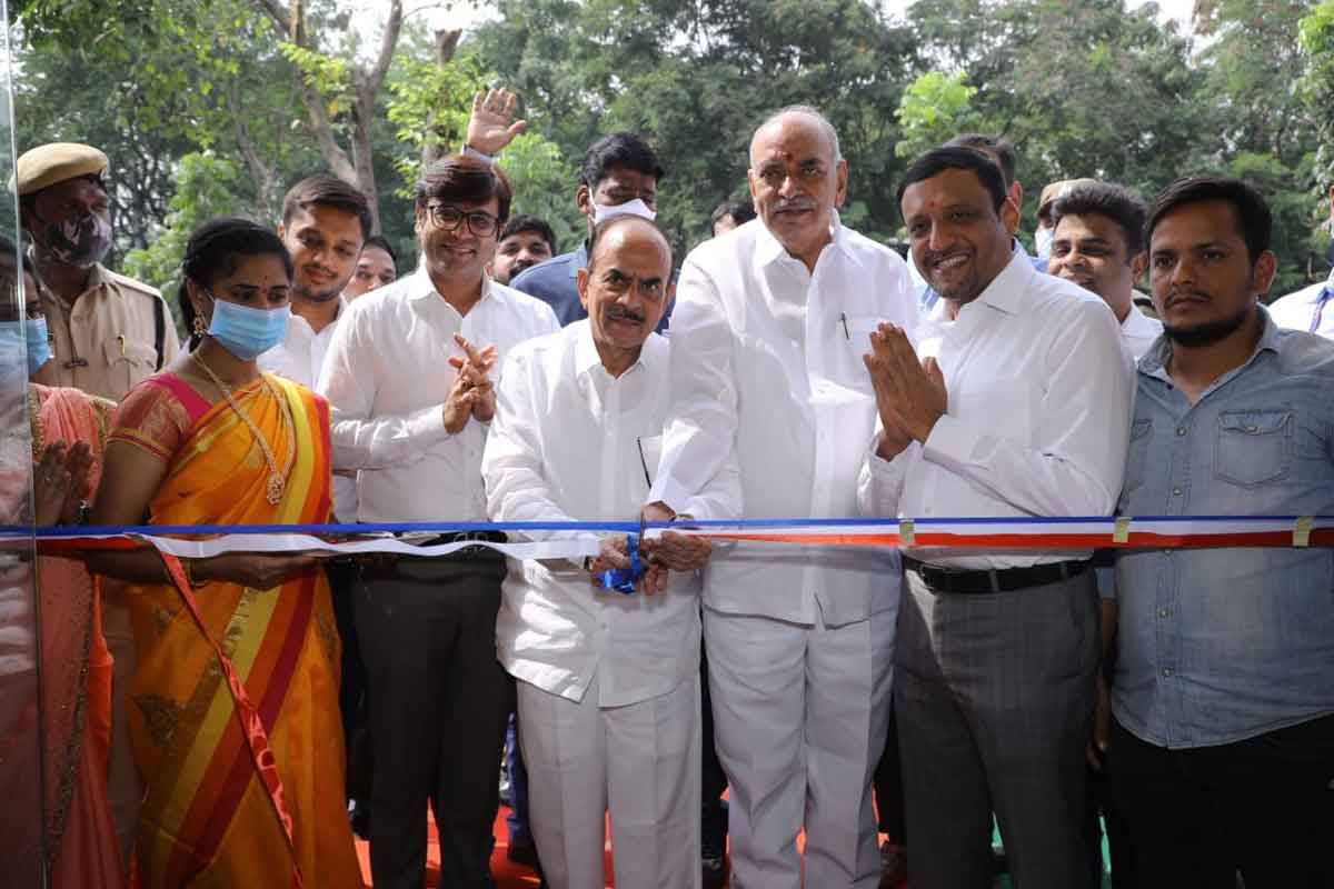 లంగర్‌హౌస్‌లో రత్నదీప్‌ 130వ సంస్థ ప్రారంభం