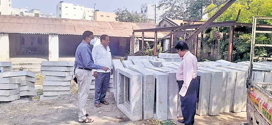 ఆర్‌సీసీ కవర్‌ల నాణ్యత పరిశీలన