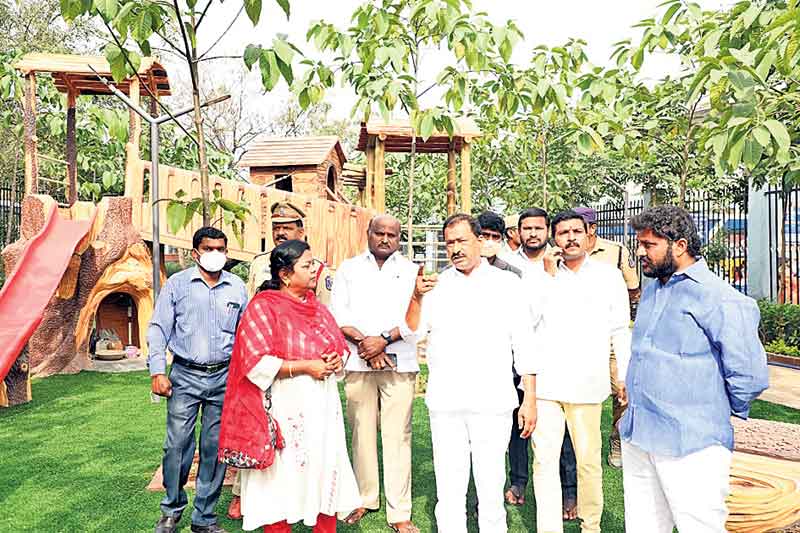 థీమ్‌ పార్కుల అభివృద్ధికి ప్రభుత్వం కృషి