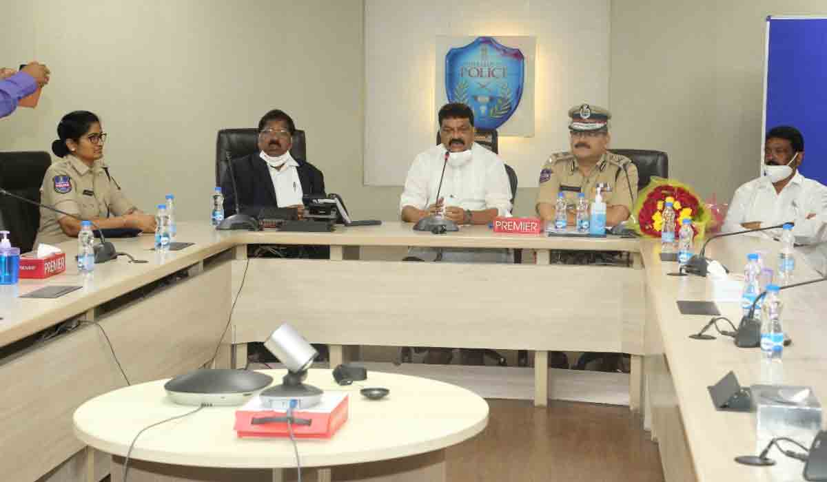 హైద‌రాబాద్ పోలీసుల‌పై గోవా ఎమ్మెల్యేలు ప్ర‌శంస‌లు