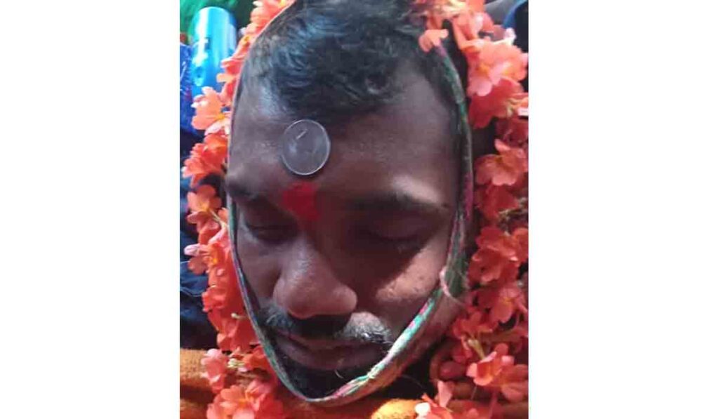 ఆంధ్రాలో ఆదివాసీని హత్య చేసిన మావోయిస్టులు..!