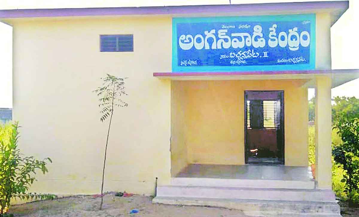 అంగన్‌వాడీలకు ఇక స్మార్ట్‌ఫోన్లు