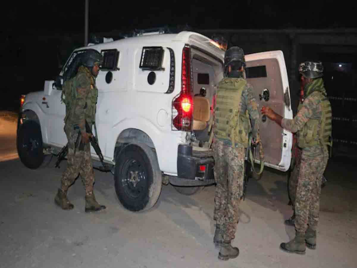 జమ్ముకశ్మీర్‌లో మరో పౌరుడ్ని కాల్చి చంపిన ఉగ్రవాదులు