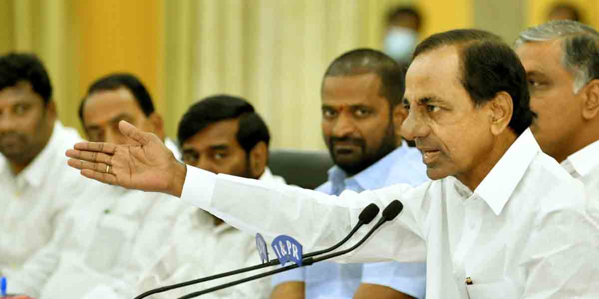 రైతుల బతుకులతో కేంద్రం చెలగాటం ఆడుతోంది: సీఎం కేసీఆర్