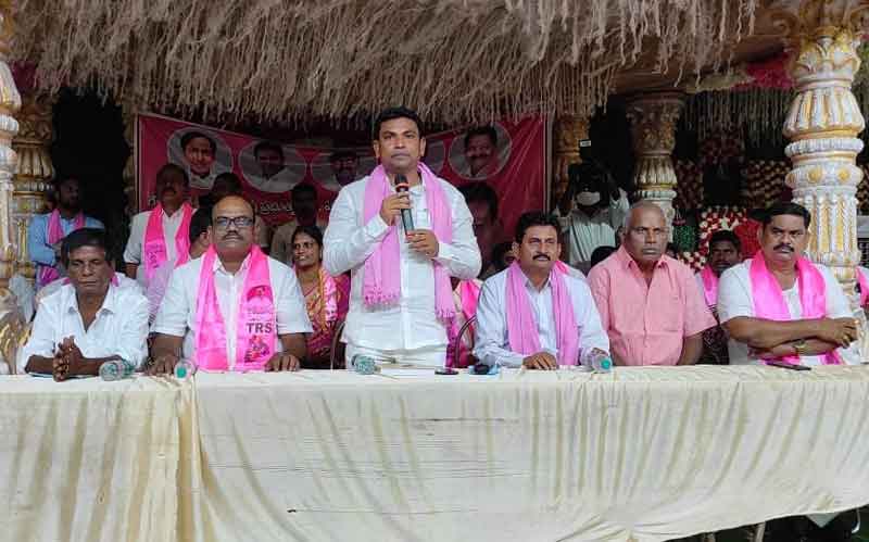 పార్టీ కార్యక్రమాలను ప్రజల్లోకి తీసుకెళ్లండి