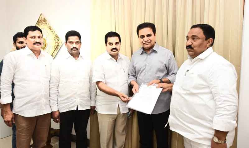 అభివృద్ధి పనులకు నిధులివ్వండి