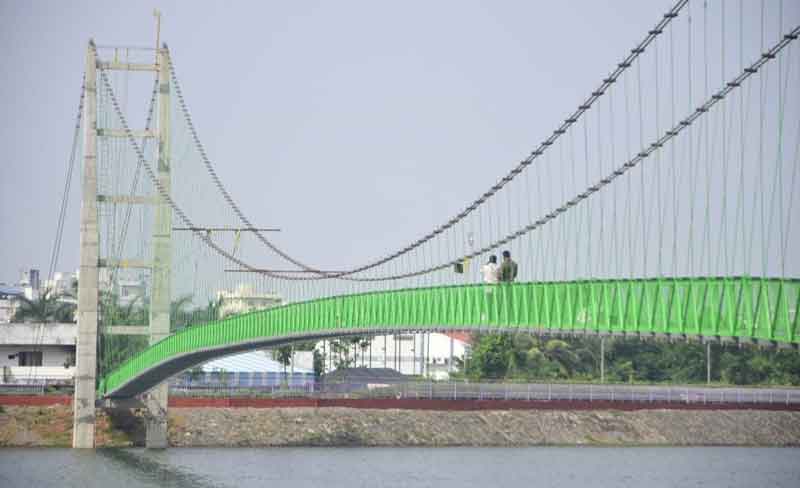 కేబుల్ బ్రిడ్జి కెవ్వు కేక