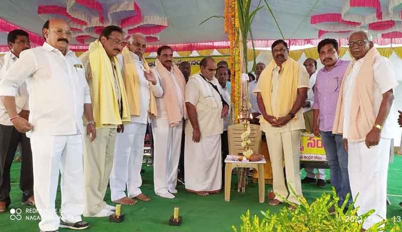 కమ్మ కులస్తులు అన్ని రంగాల్లో రాణించాలి