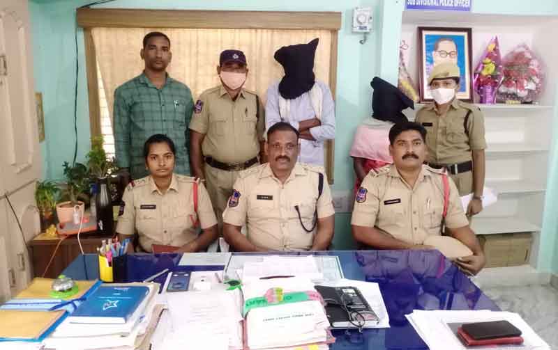 బిడ్డ స్కెచ్‌..తండ్రి హత్య