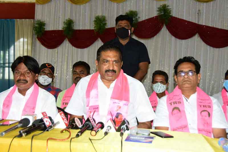 ఓటమి తప్పదని తెలిసే సాకులు