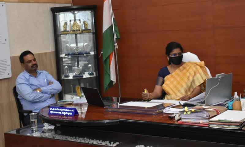 భూ సర్వేను త్వరగా పూర్తి చేయాలి