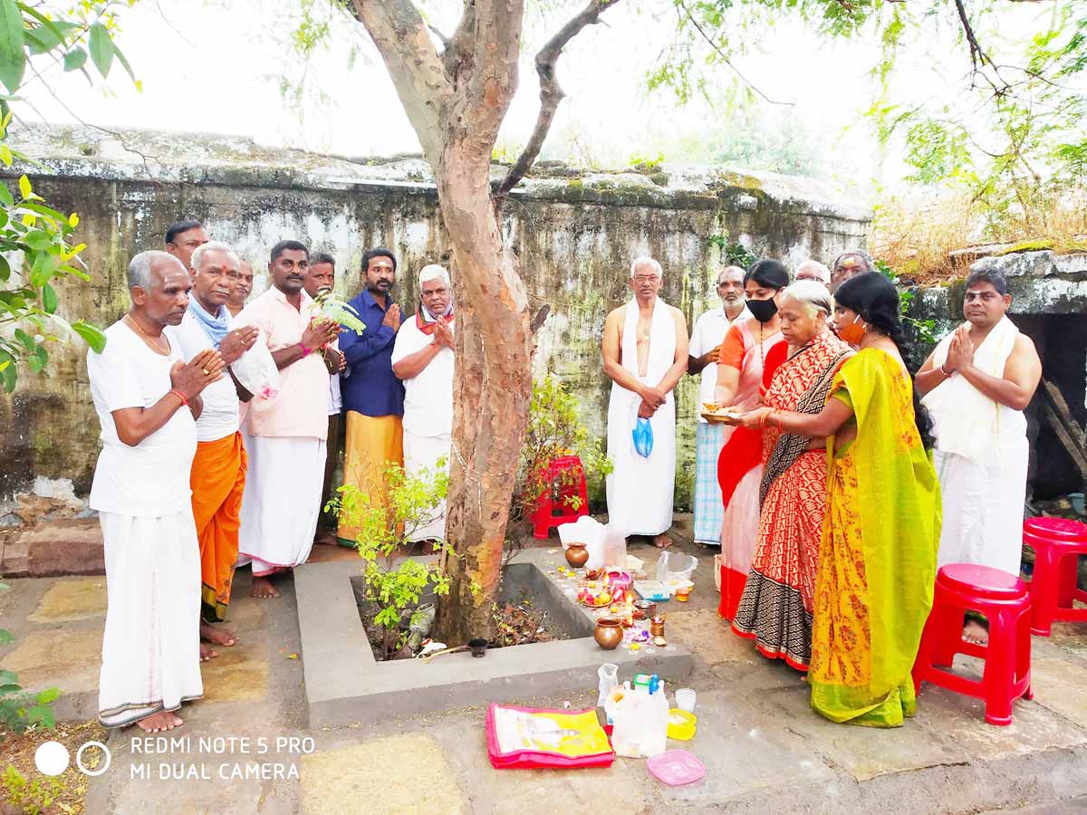 ఆలయాల్లో కార్తీక సందడి