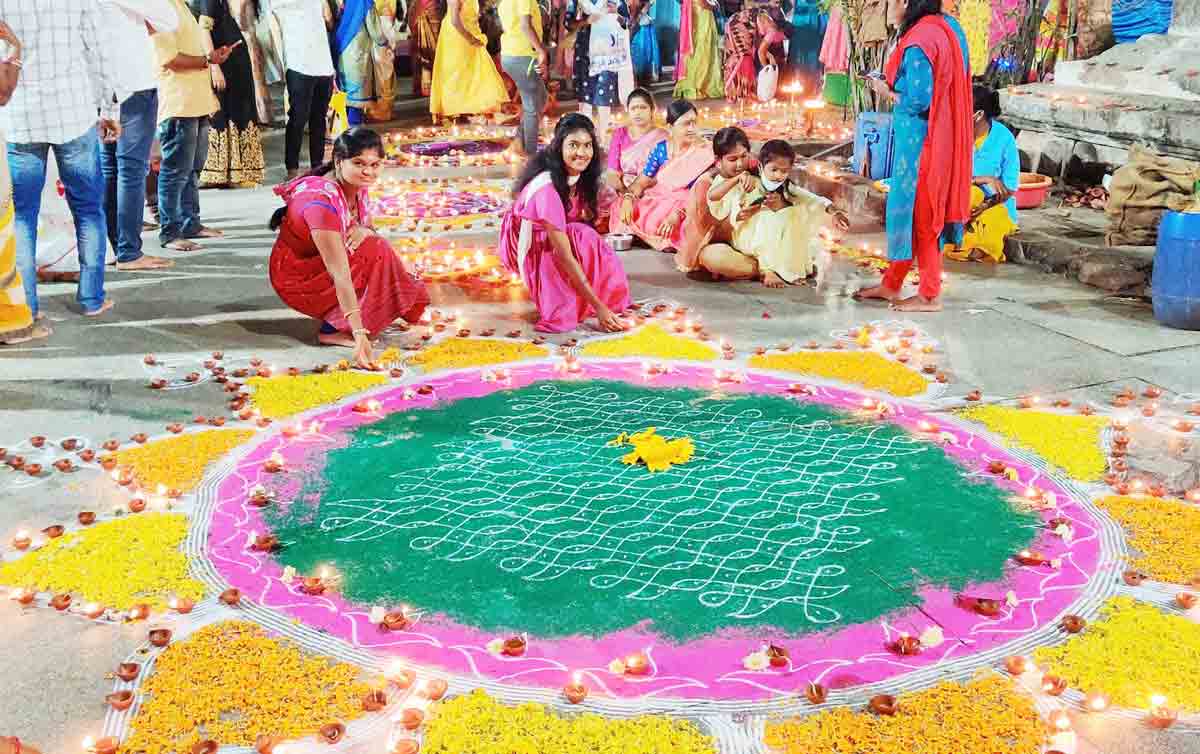 కార్తీకం.. దేదీప్యం