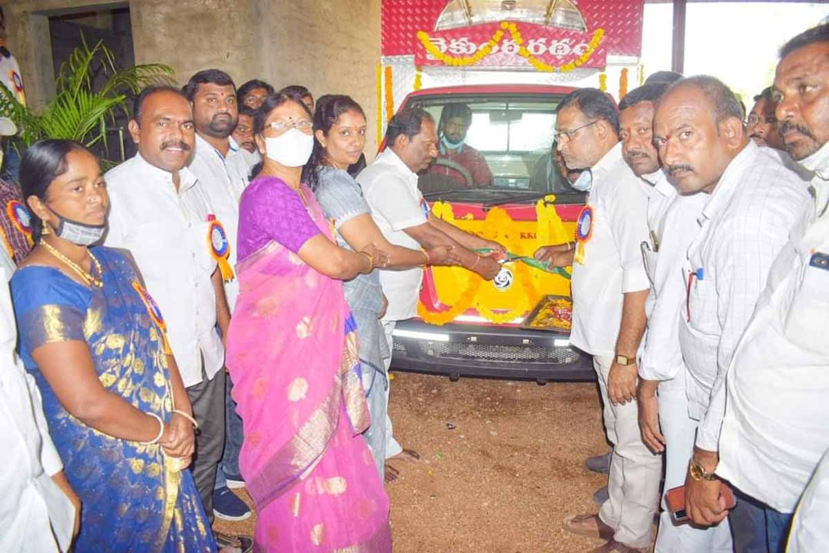 సమాజ సేవలో భాగస్వాములవ్వాలి