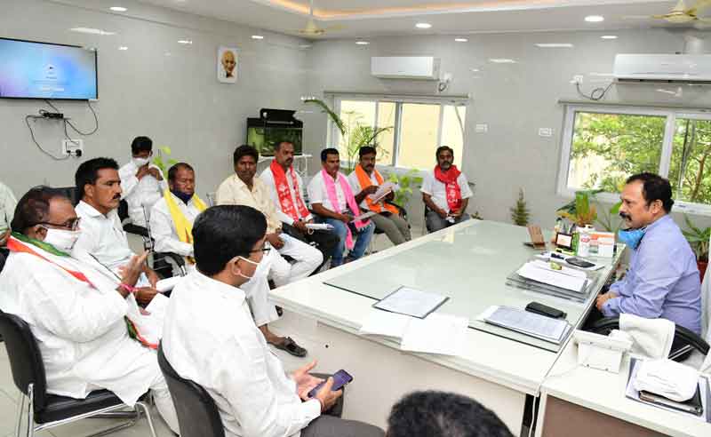 ఎన్నికల ప్రవర్తనా నియమావళి పాటించాలి