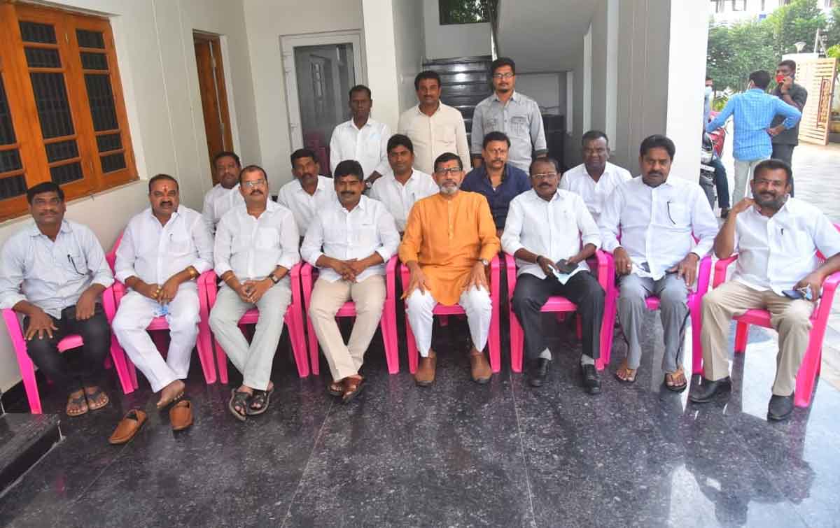 రగుడు జంక్షన్‌లో రైతు ధర్నా