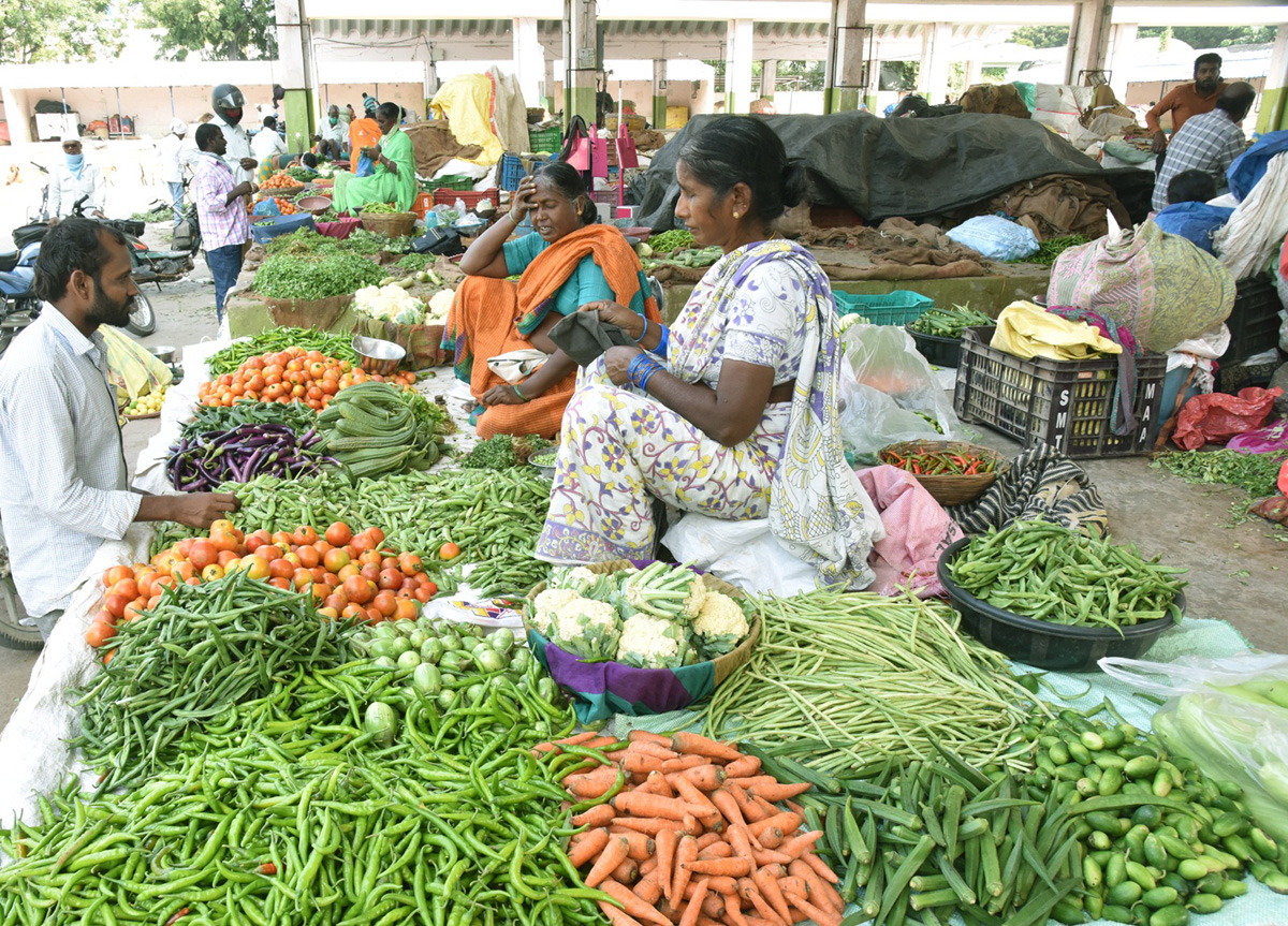 సాగుకు దూరం దిగుమతి భారం