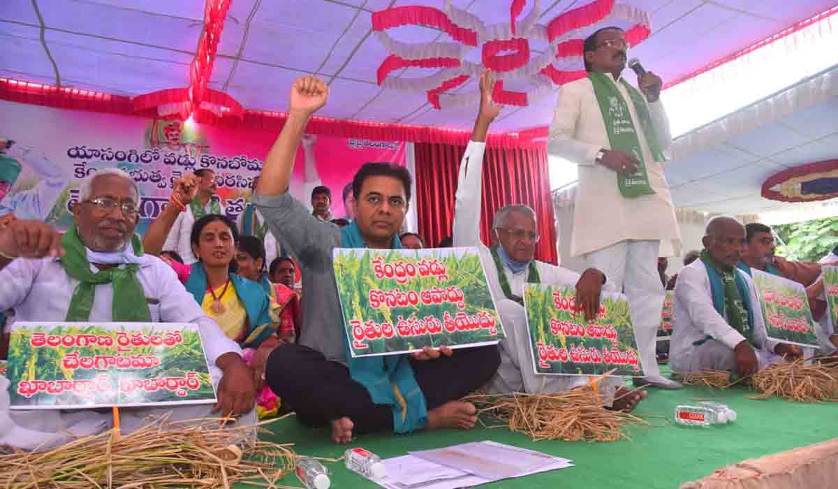 రాష్ట్ర వ్యాప్తంగా రైతు ధ‌ర్నాలు.. పాల్గొన్న టీఆర్ఎస్ నాయ‌కులు