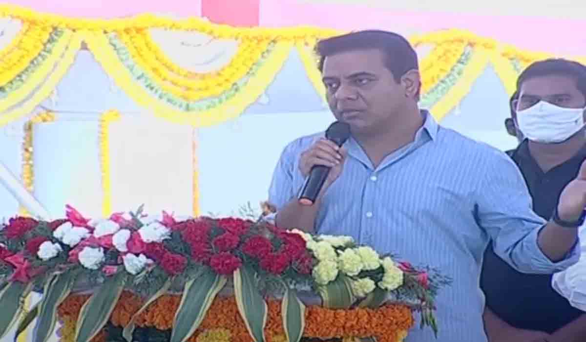 గులాబీ దండు క‌దిలితే ప్ర‌తిప‌క్షాల గుండె అద‌రాలి : మంత్రి కేటీఆర్