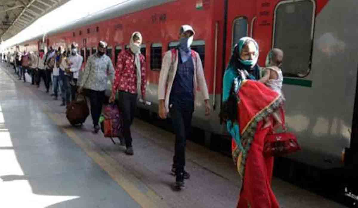 రైల్వే మంత్రి గారూ.. ఇది చాలా దుర‌దృష్ట‌క‌రం : మంత్రి కేటీఆర్