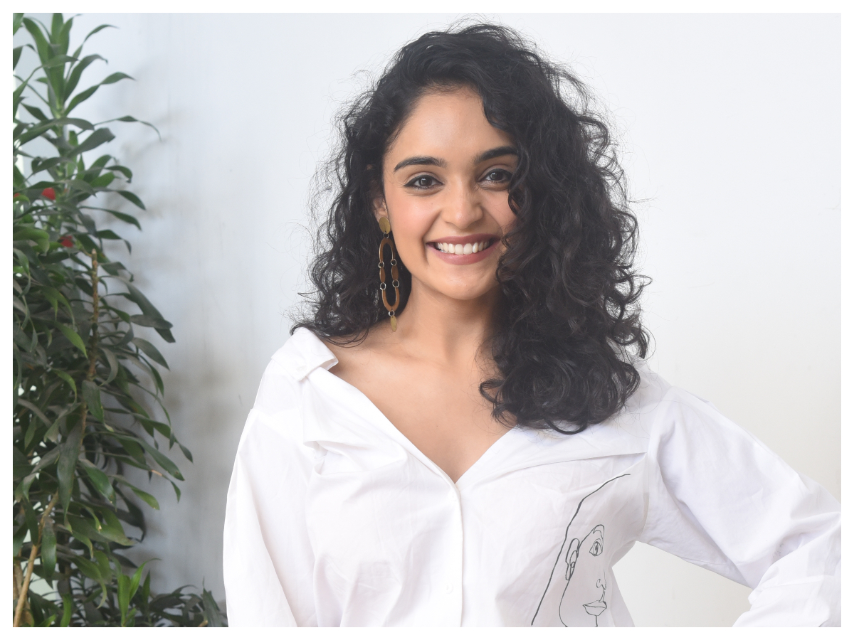 Kashish Khan | కాశిష్ ఖాన్ ఇంటర్వ్యూ ఫొటోలు..