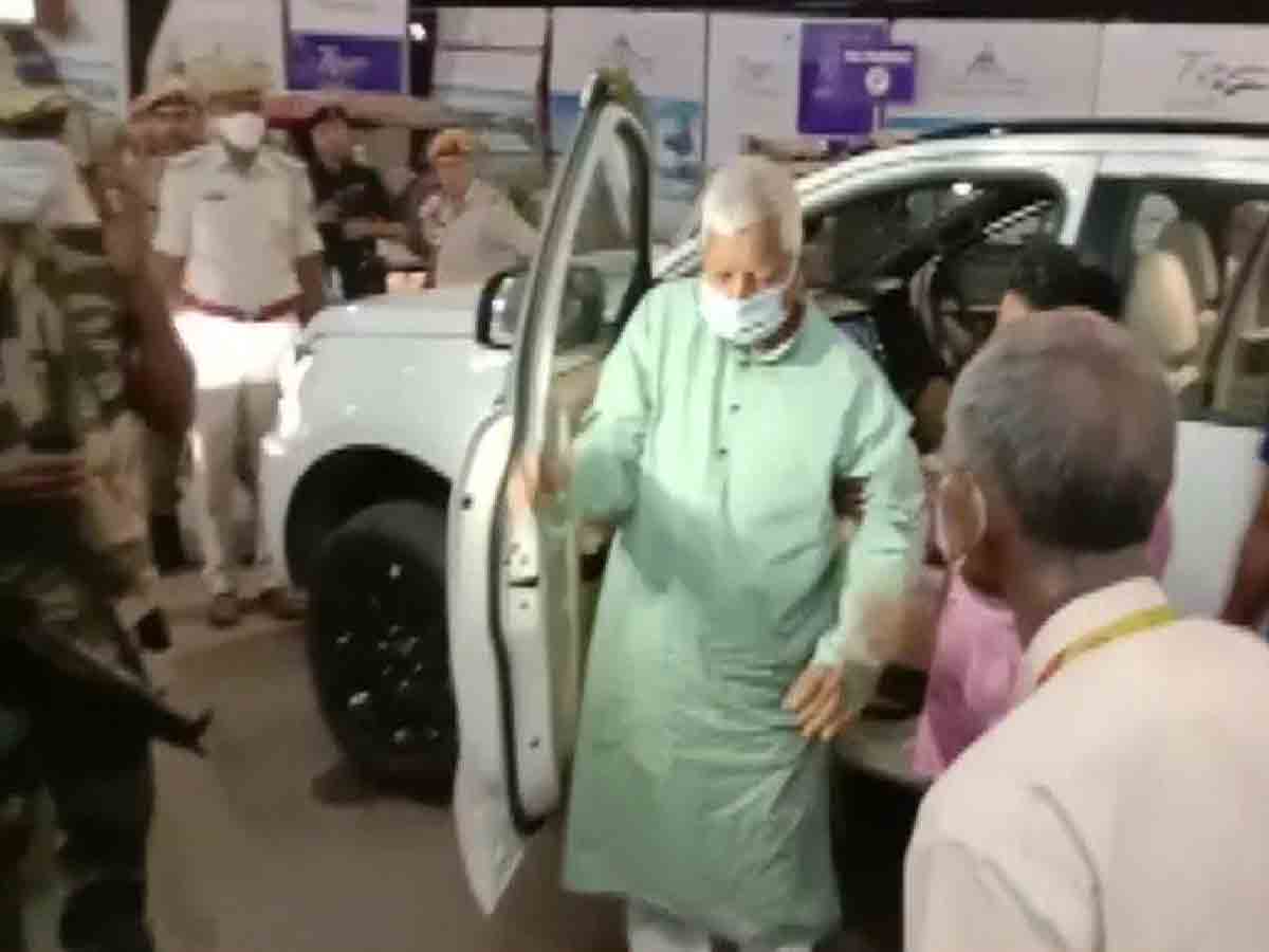 ఆరోగ్యం బాగోలేదు.. చికిత్స కోసం ఢిల్లీ వెళ్తున్నా: లాలూ