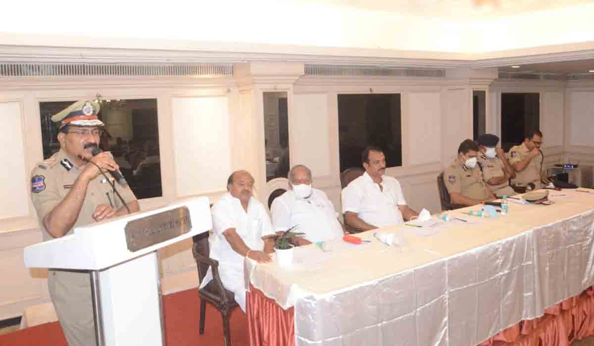 ఎల్బీన‌గ‌ర్ నియోజ‌క‌వ‌ర్గంలో 500 సీసీ కెమెరాలు.. డీజీపీ ప్ర‌శంస‌లు