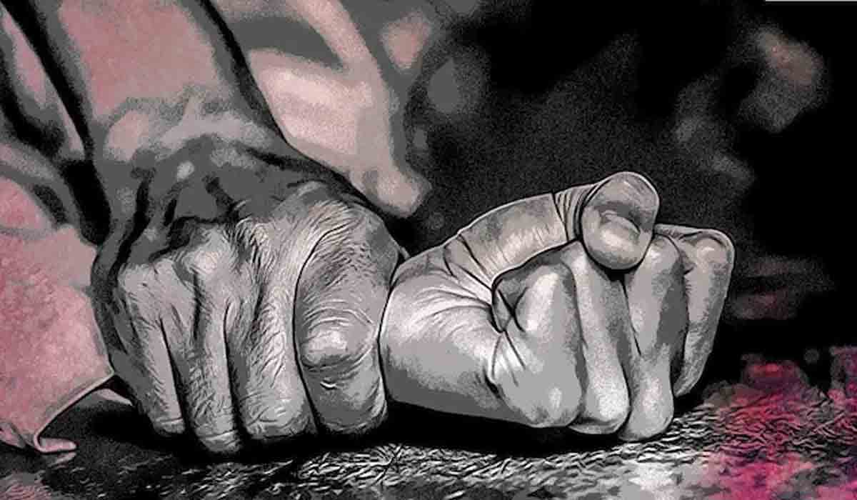 కులాంత‌ర వివాహం చేసుకున్న‌ద‌ని కూతురిపై అత్యాచారం.. ఆపై హత్య