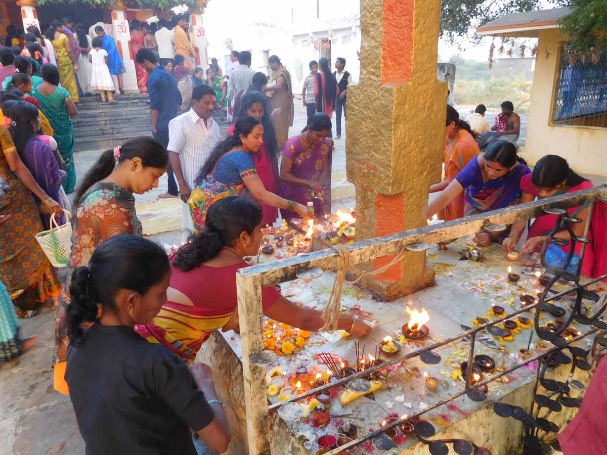 కార్తీక దీపం.. సర్వం శుభకరం