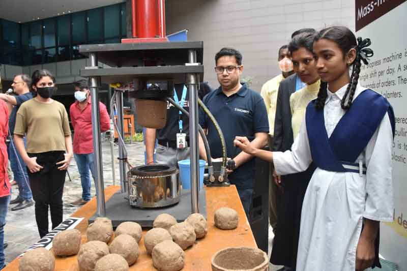 గద్వాల విద్యార్థిని అద్భుత ఆవిష్కరణ