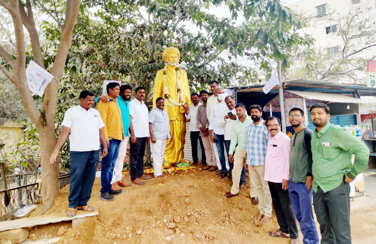 ఆదర్శప్రాయుడు జ్యోతిరావు ఫూలే