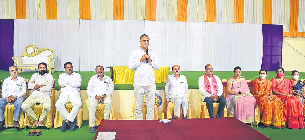 విజయం మనదే’.