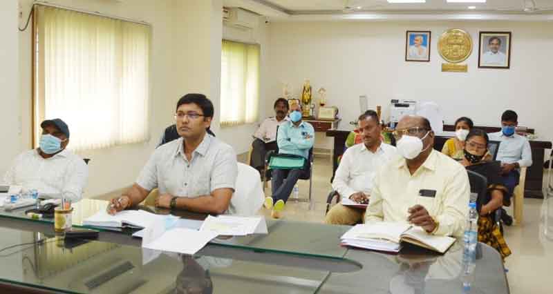 రోగులకు మెరుగైన సేవలు అందించాలి