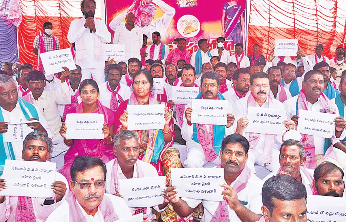 పంజాబ్‌లో ధాన్యం కొంటరెట్లా.. తెలంగాణలో కొనరెట్లా..?