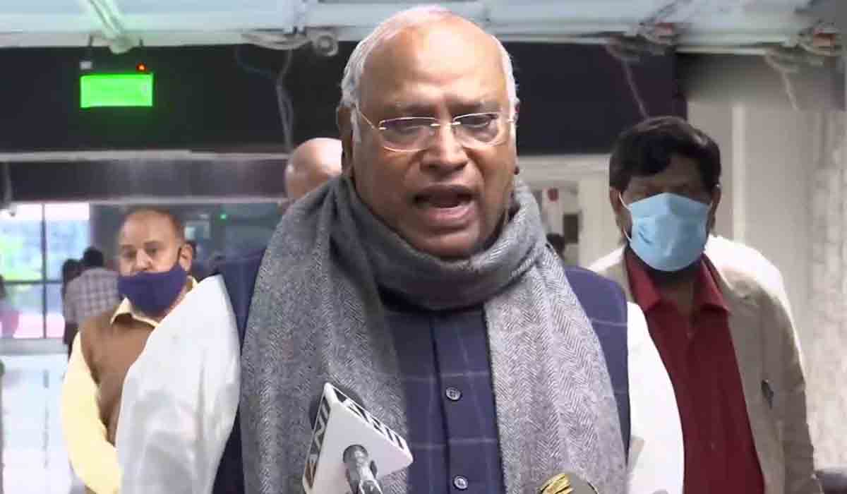 Mallikharjuna Kharge: క‌నీస మ‌ద్ద‌తు ధ‌ర‌పై చ‌ట్టం చేయాల‌న్న‌దే అన్ని పార్టీల డిమాండ్